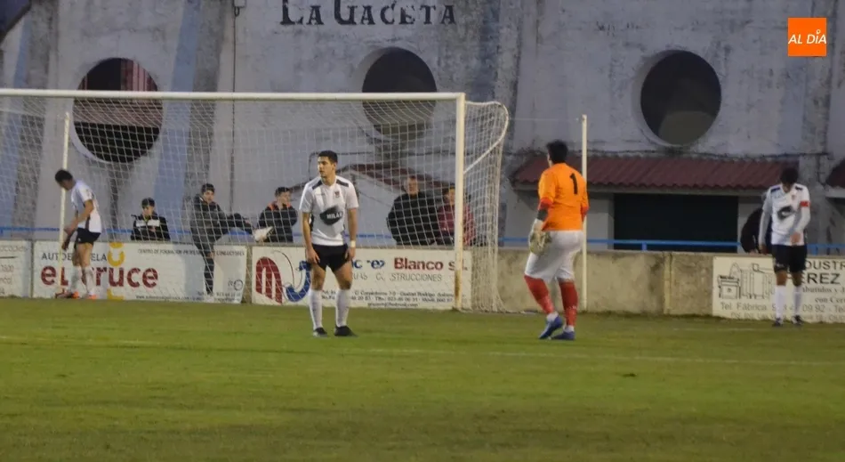 Foto 9 - Cinco flechas mataron a San Sebasti&aacute;n... y un solitario gol en el 89&rsquo; al Ciudad Rodrigo ante la...