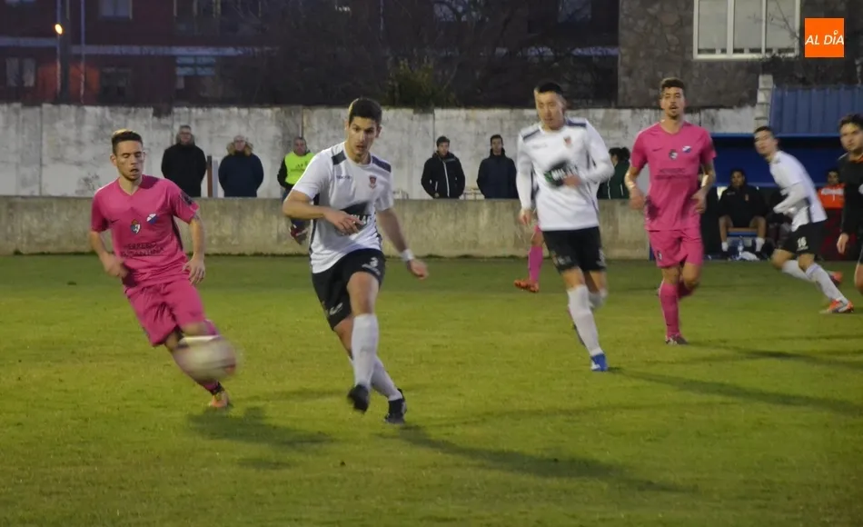 Foto 7 - Cinco flechas mataron a San Sebasti&aacute;n... y un solitario gol en el 89&rsquo; al Ciudad Rodrigo ante la...