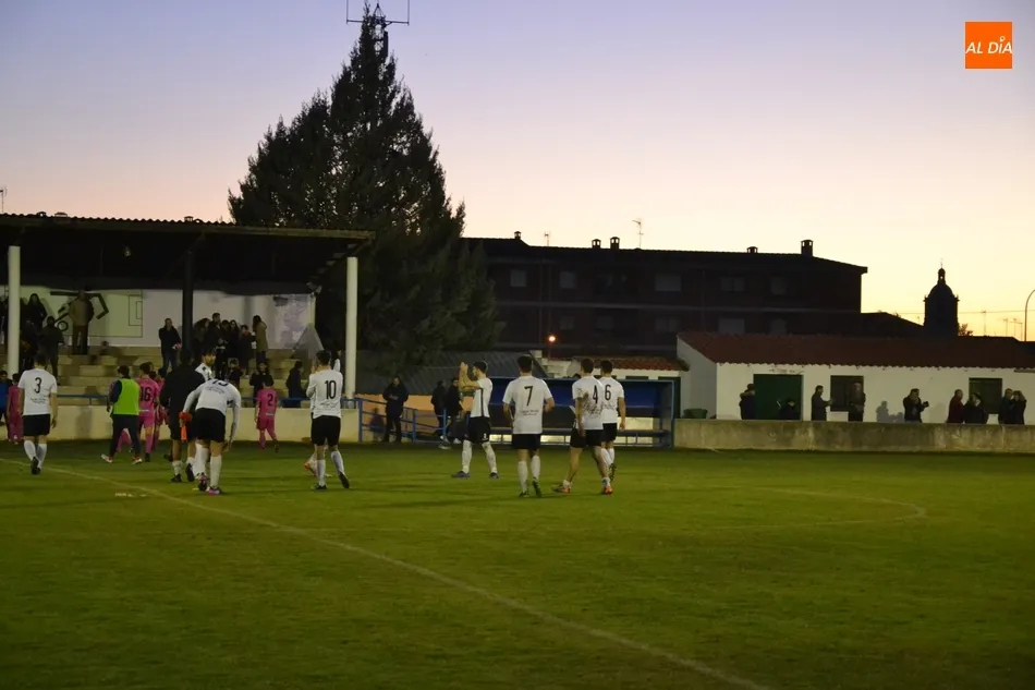 Foto 2 - Cinco flechas mataron a San Sebasti&aacute;n... y un solitario gol en el 89&rsquo; al Ciudad Rodrigo ante la...