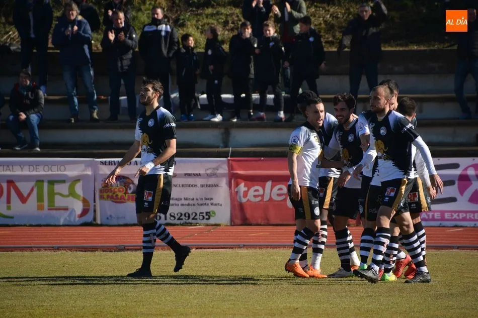 Unionistas, ante el filial de Las Palmas / Lydia González
