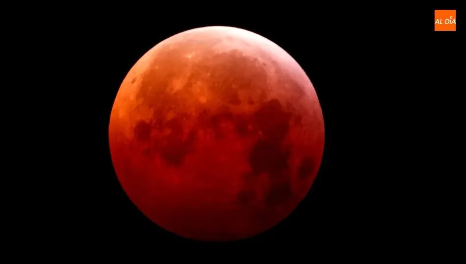 Luna roja o luna de sangre / FOTOS JULIÁN MATEOS