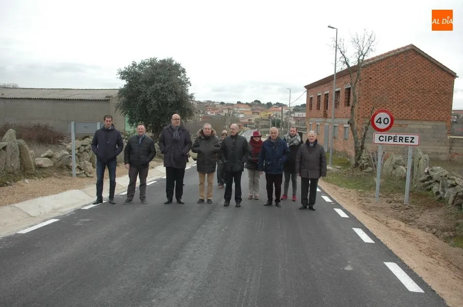 Foto 7 - Cip&eacute;rez estrena carretera tras una inversi&oacute;n cercana a los 400.000 euros de la Diputaci&oacute;n  