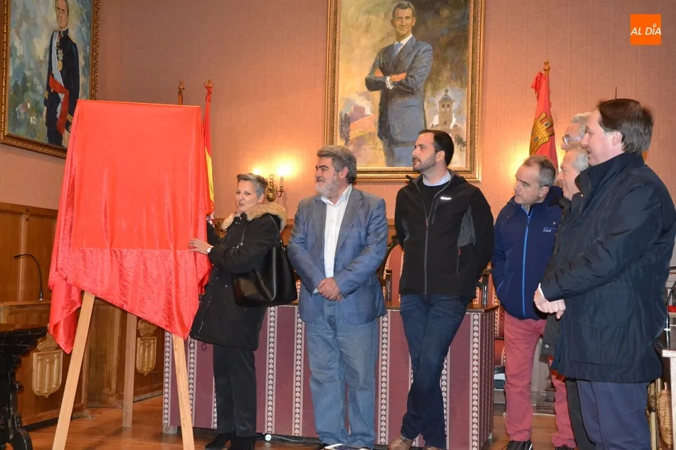 Foto 11 - La Borriquilla ilustra el cartel de la Semana Santa, que recupera la presidencia fija de la Junta...
