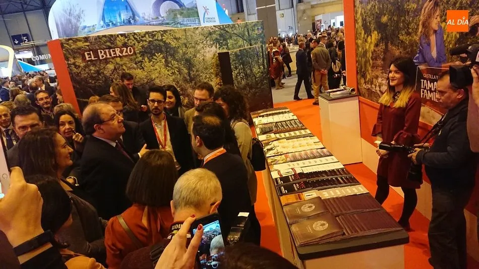 Foto 2 - El vino de la Sierra de Francia se promociona en Fitur
