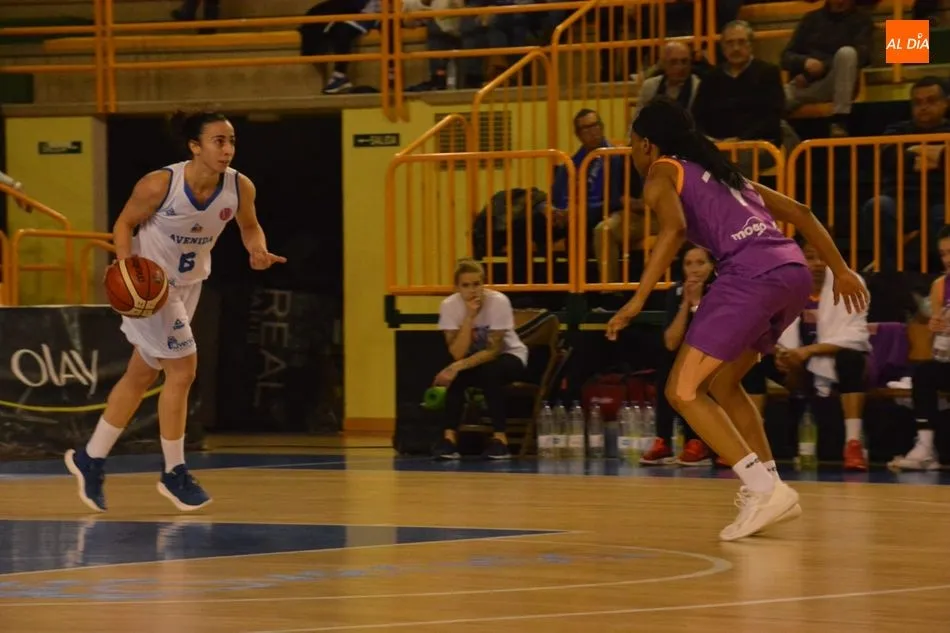 Foto 2 - El Perfumer&iacute;as Avenida se deja media Euroliga ante el TTT Riga (61-82)  