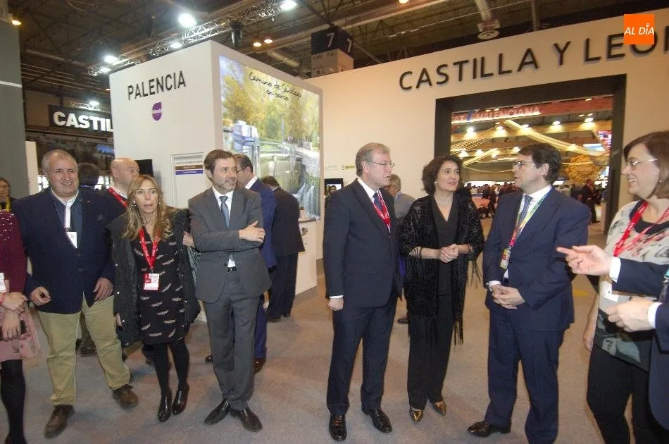 Foto 3 - Los pol&iacute;ticos de Salamanca se codean con Pablo Casado y Schuster elogia a Salamanca