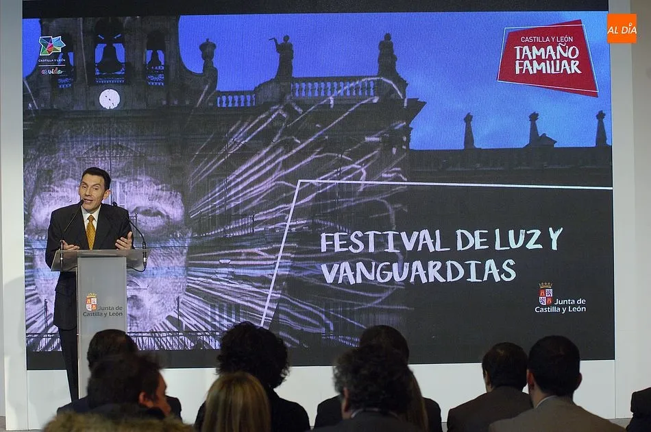 Foto 4 - El Festival de la Luz y Vanguardias llegar&aacute; al r&iacute;o