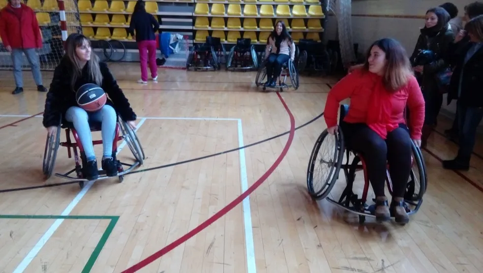 Los alumnos de Alto Águeda Sociosanitaria III visitan los centros de alzheimer y discapacidad...