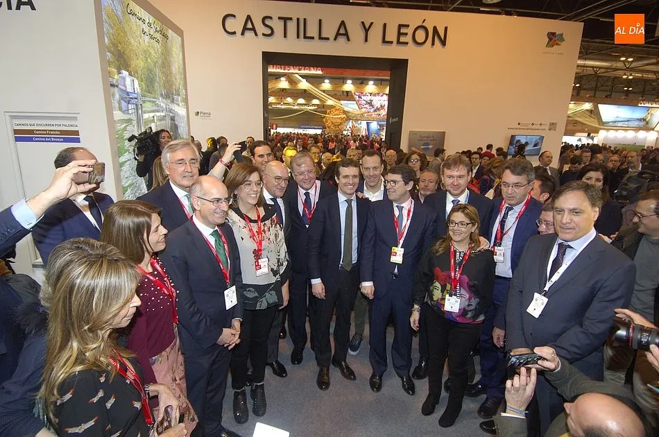 Foto 5 - Los pol&iacute;ticos de Salamanca se codean con Pablo Casado y Schuster elogia a Salamanca