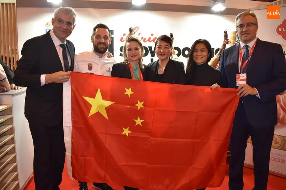 Foto 8 - Nueva jornada de &eacute;xito para el jam&oacute;n de Guijuelo en Fitur