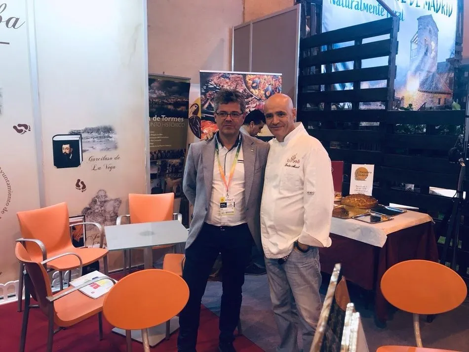 Foto 3 - Ciudadanos se interesa por la oferta tur&iacute;stica de la villa ducal en Fitur