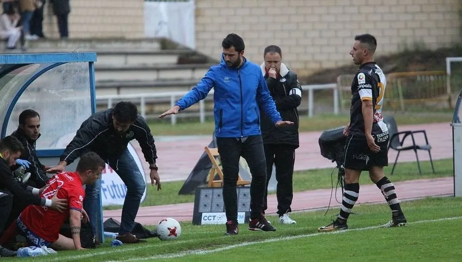 Astu en su etapa como entrenador de Unionistas