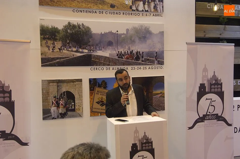 Foto 11 - Mir&oacute;briga presenta los actos del 75 aniversario y recibe la visita de la ministra de Industria y...