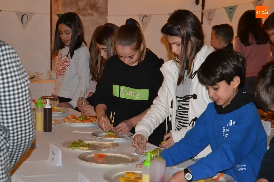 Medio centenar de chefs completa las exitosas sesiones de cocina para niños del Parador  