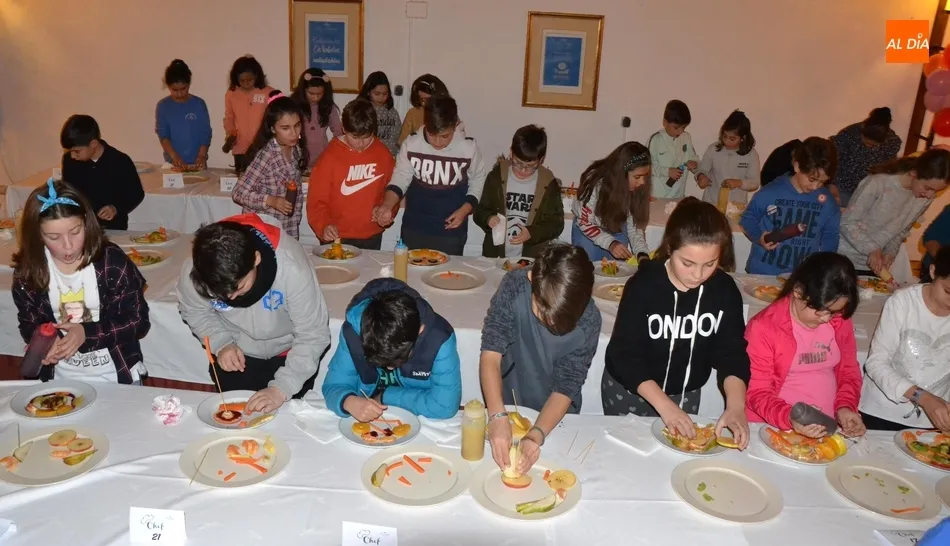 Foto 7 - Medio centenar de chefs completa las exitosas sesiones de cocina para ni&ntilde;os del Parador  