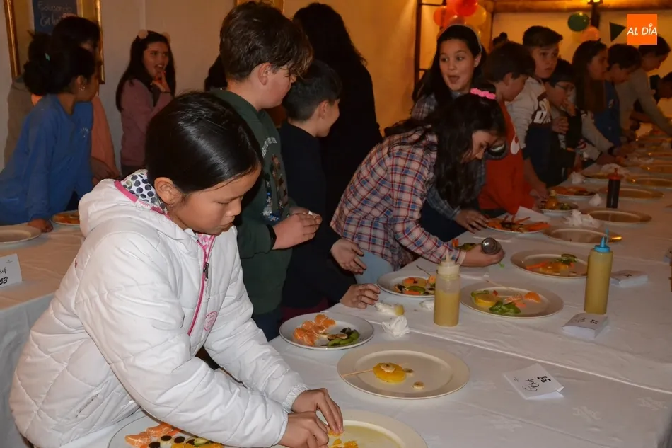 Foto 4 - Medio centenar de chefs completa las exitosas sesiones de cocina para ni&ntilde;os del Parador  