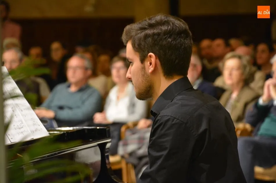 Foto 8 - El II Ciclo Promo Jazz se inicia con la actuaci&oacute;n de la Big Band de la universidad