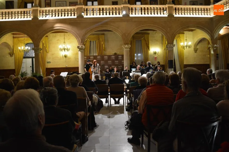 Foto 5 - El II Ciclo Promo Jazz se inicia con la actuaci&oacute;n de la Big Band de la universidad