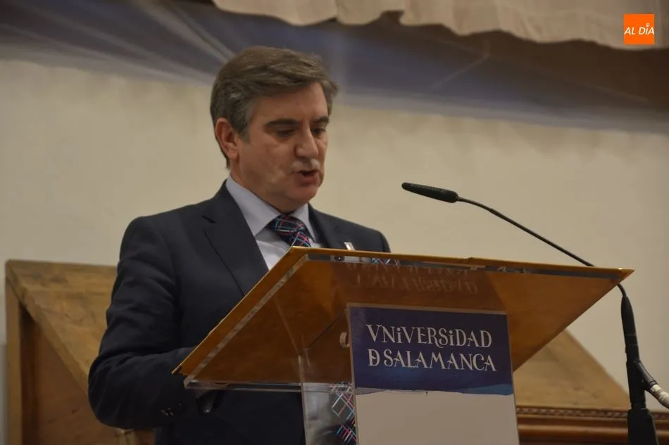 Foto 10 - El presidente de Ecuador recibe la Medalla de la Universidad de Salamanca