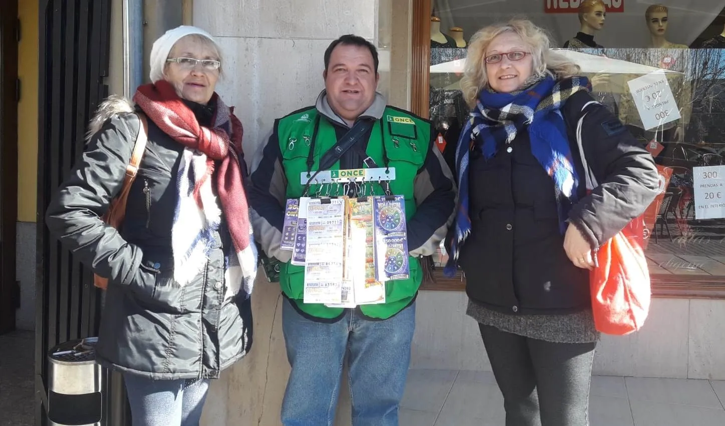 Entregado un premio de 500€ en la lotería instantánea de la ONCE  