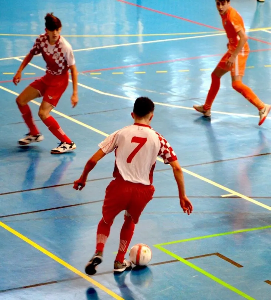 Foto 2 - Jorge Crespo marca en la el&eacute;ctrica victoria de Castilla y Le&oacute;n en su despedida del Nacional  