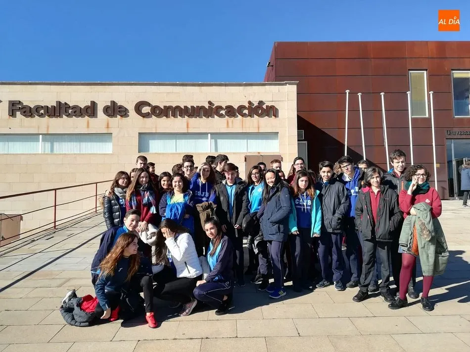 Foto 5 - Interesante charla sobre el buen uso de la redes sociales en la Universidad Pontificia
