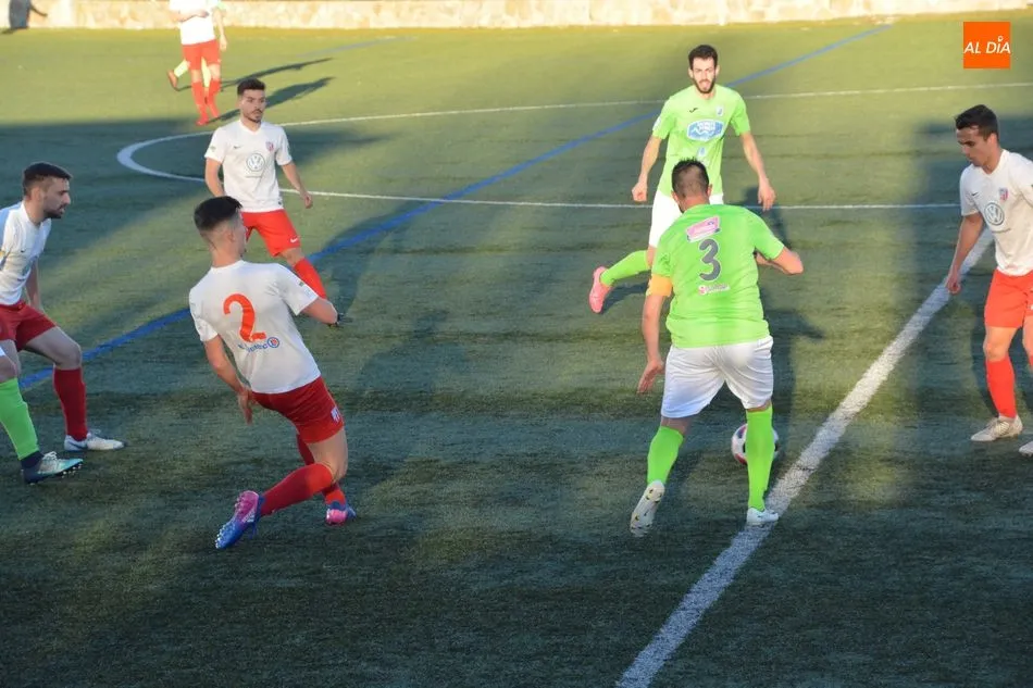 Foto 7 - El Santa Marta vence al Almaz&aacute;n con &lsquo;susto&rsquo; final (3-2)