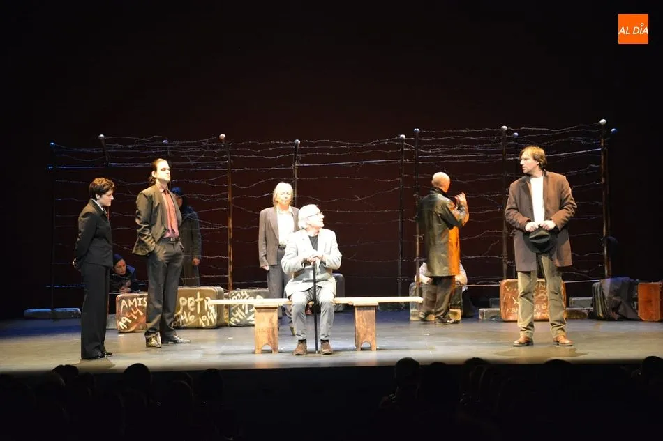 Lengua Teatro estrenó su obra ambientada en la Alemania de los años 60/Foto: Lydia González