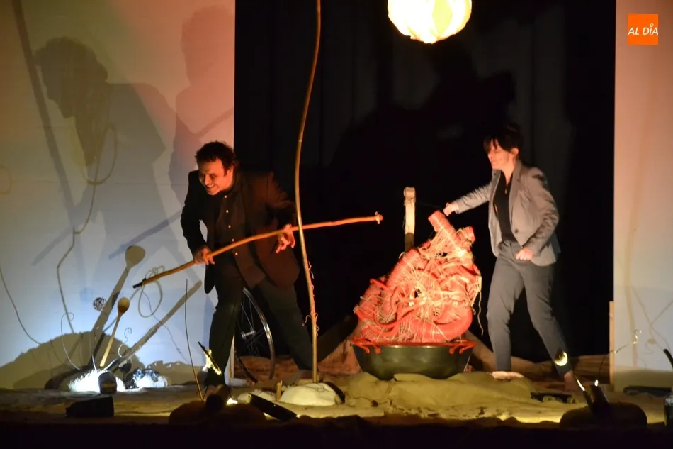 Foto 3 - Baychimo acerca al Teatro Nuevo &lsquo;Todos sus patitos&rsquo;  