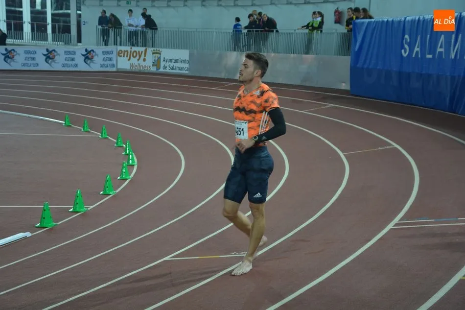 Foto 6 - &Oacute;scar Husillos no bate el actual r&eacute;cord de Espa&ntilde;a de 300 metros