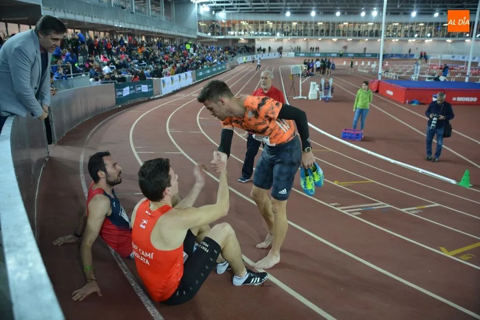 Foto 5 - &Oacute;scar Husillos no bate el actual r&eacute;cord de Espa&ntilde;a de 300 metros