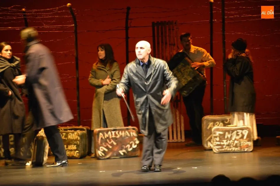 Foto 7 - El Liceo acoge el estreno absoluto de la obra &lsquo;La Indagaci&oacute;n&rsquo;