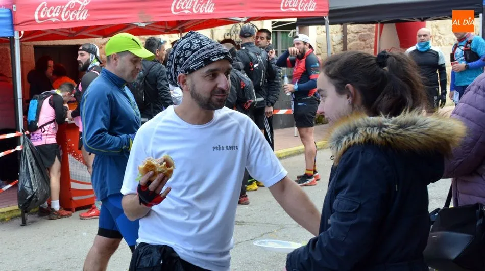 Foto 3 - Cerca de 300 corredores toman la salida en el III Trail Secretos del Duero  