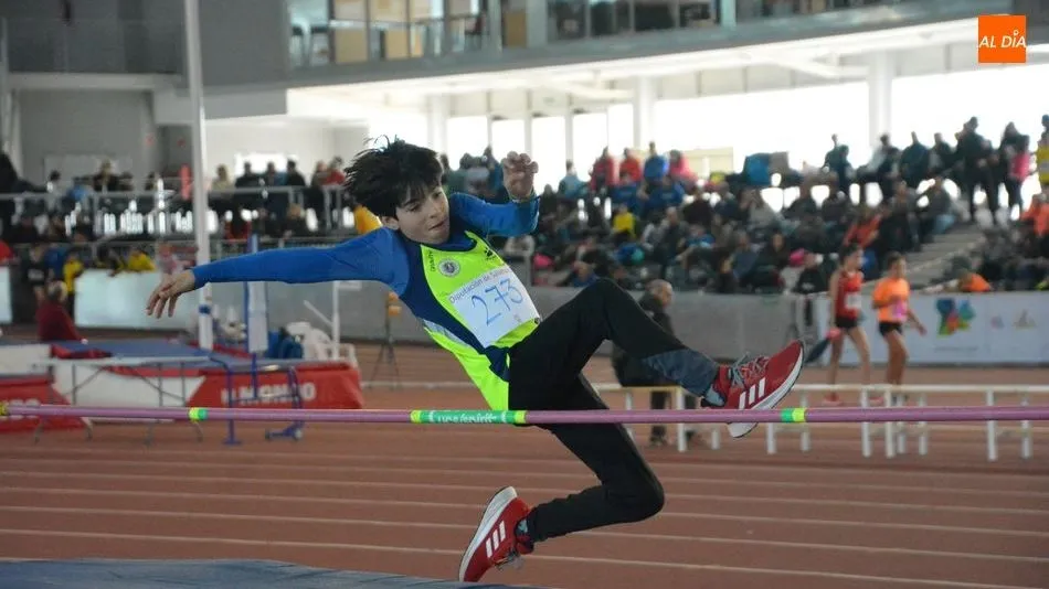 La pista cubierta Carlos Gil Pérez acoge la primera jornada de los Juegos Escolares