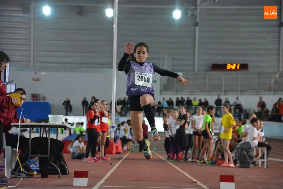 Foto 7 - La pista cubierta Carlos Gil P&eacute;rez acoge la primera jornada de los Juegos Escolares