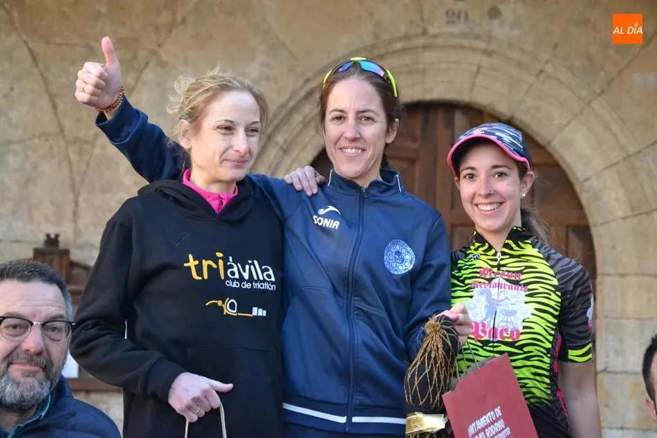 Foto 5 - Soleada pero fr&iacute;a jornada de competici&oacute;n en Mir&oacute;briga a pie y sobre ruedas  