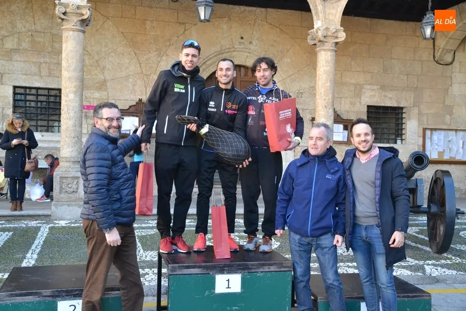 Foto 4 - Soleada pero fr&iacute;a jornada de competici&oacute;n en Mir&oacute;briga a pie y sobre ruedas  