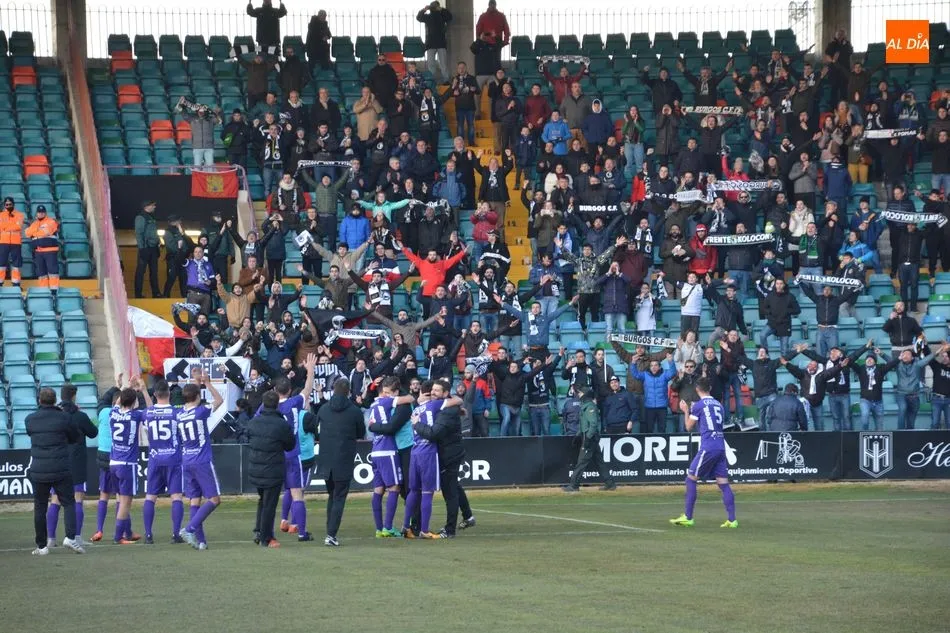 Foto 4 - El Burgos asalta el Helm&aacute;ntico con un solitario gol de Goti (0-1)
