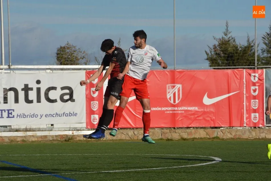 Foto 10 - El Santa Marta pierde una buena oportunidad frente al Uni&oacute;n Adarve (1-2)