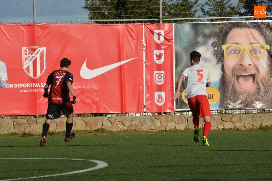Foto 9 - El Santa Marta pierde una buena oportunidad frente al Uni&oacute;n Adarve (1-2)