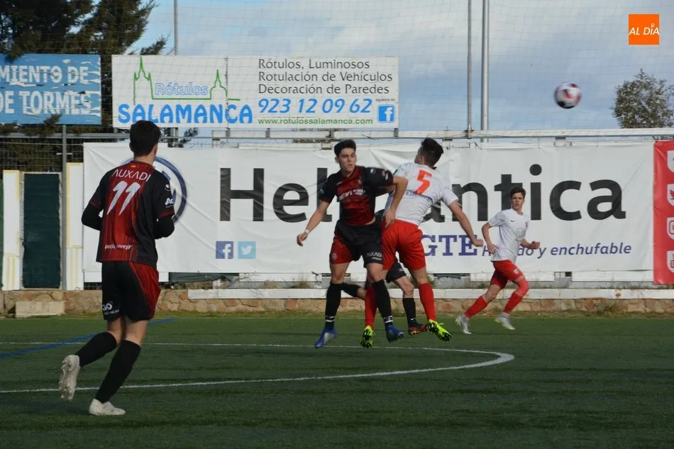 Foto 7 - El Santa Marta pierde una buena oportunidad frente al Uni&oacute;n Adarve (1-2)