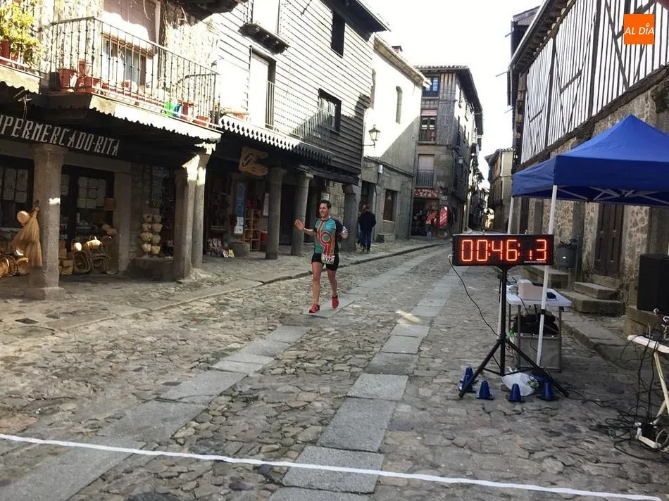 Foto 9 - Javier Sanjustiniano y Alexandra Mart&iacute;n, los m&aacute;s r&aacute;pidos en la carrera de Las Ra&iacute;ces