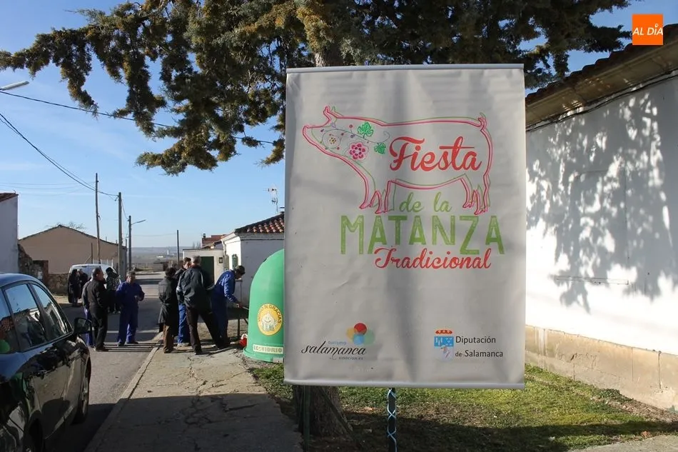 Foto 2 - Almenara de Tormes degusta lo mejor del cerdo en las tradicionales jornadas matanceras