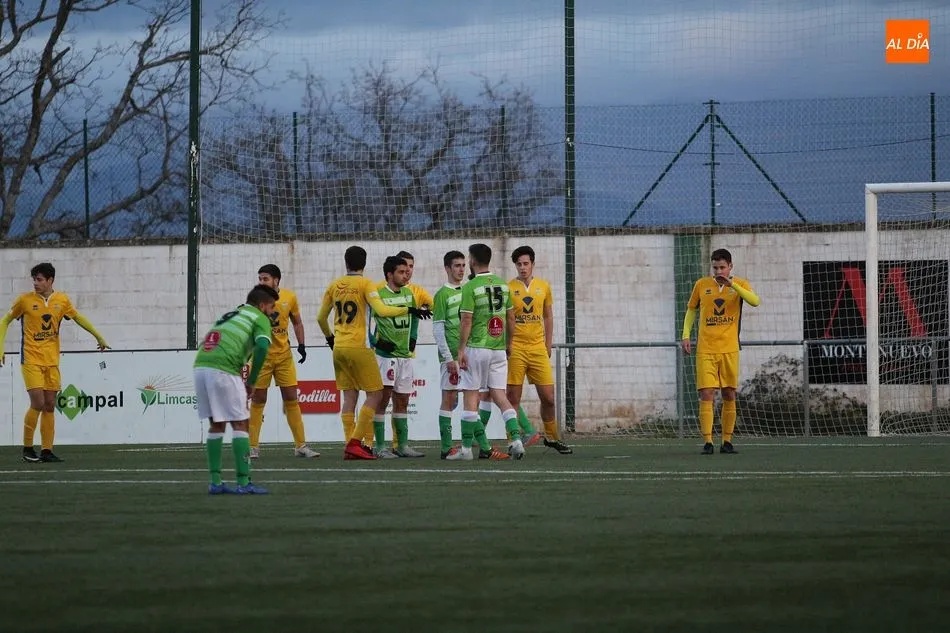 Foto 7 - El Real Monterrey vence al Guijuelo B en el &uacute;ltimo minuto (0-1)