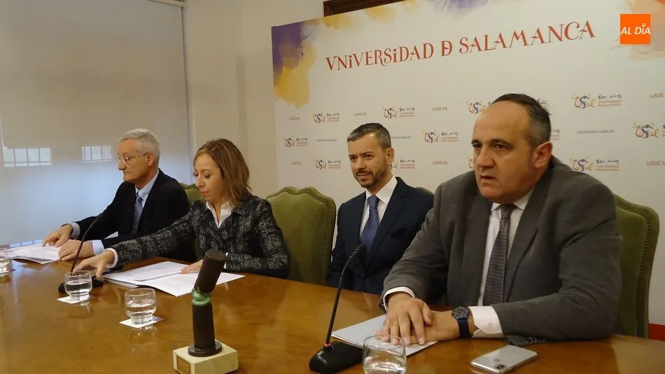 Raúl Rabadán, segundo por la derecha, junto a Eugenio Santos, Susana Pérez y Nicolás Rodríguez