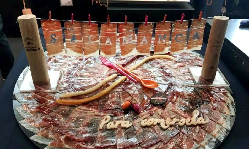 Foto 6 - Treinta establecimientos y marcas de calidad de Salamanca se promocionan en Madrid Fusi&oacute;n