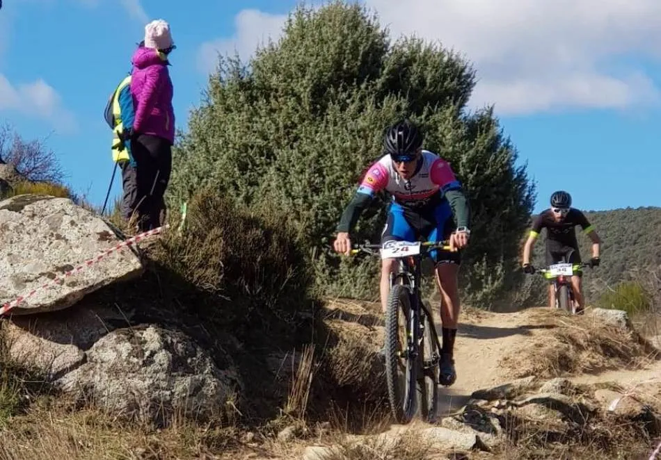 Foto 4 - Buen papel de los representantes de Mir&oacute;briga y comarca en el inicio del Regional de Cross Country ...