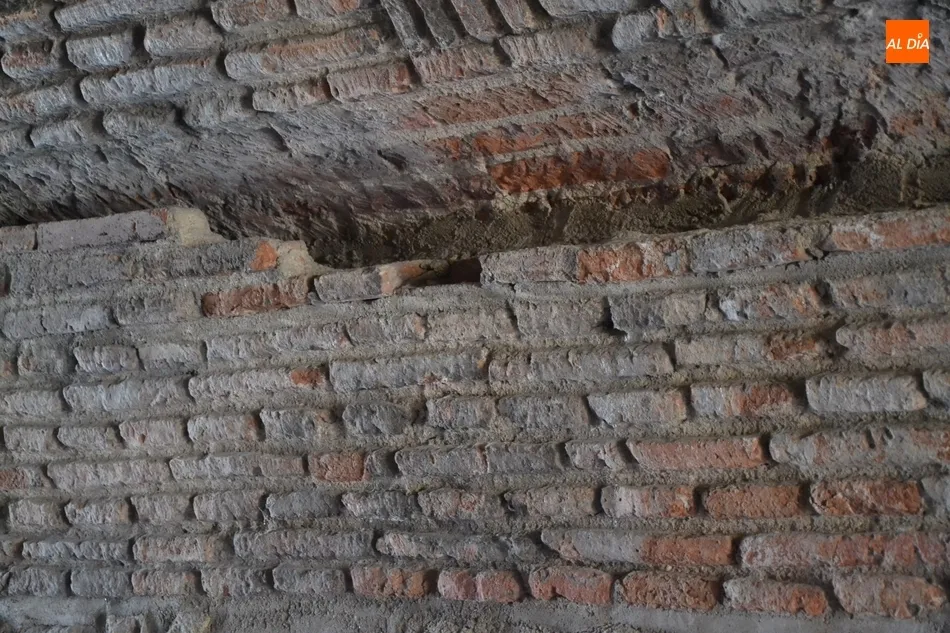 Foto 3 - Cortes puntuales al tr&aacute;fico en la b&oacute;veda de la R&uacute;a del Sol para intervenir en las hornacinas  