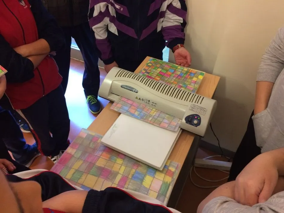 Foto 6 - Los alumnos de 1&ordm; de ESO del Colegio Padres Trinitarios visitan el centro ocupacional &lsquo;El...