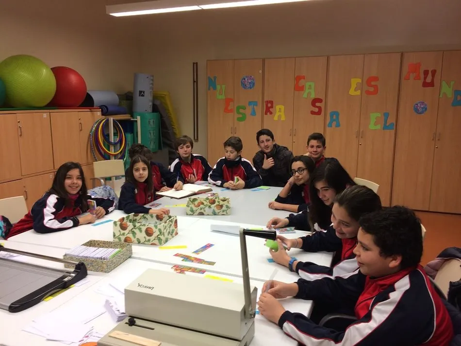 Foto 5 - Los alumnos de 1&ordm; de ESO del Colegio Padres Trinitarios visitan el centro ocupacional &lsquo;El...